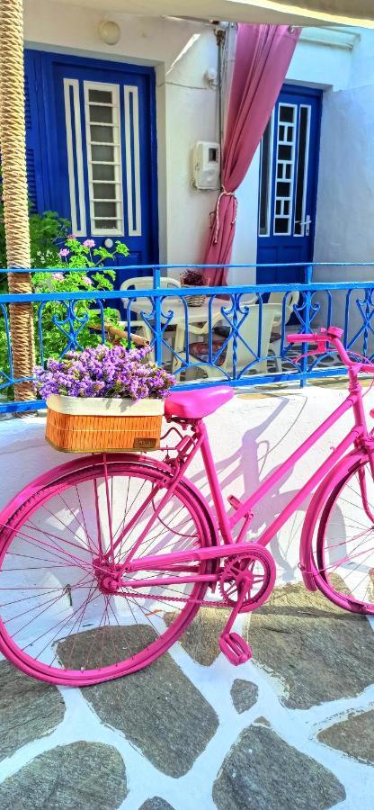 The Hot Pink Bike House Parikia (Paros) Exterior photo