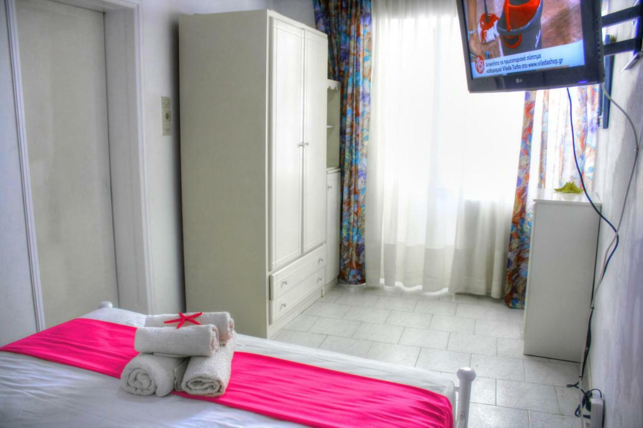 The Hot Pink Bike House Parikia (Paros) Exterior photo
